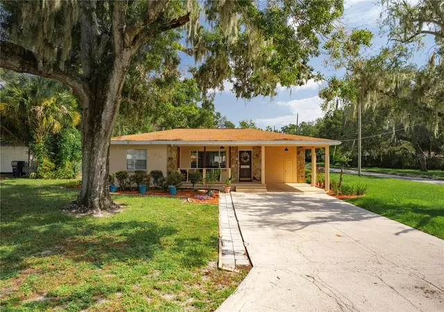 2nd image of 1901 E Paris St, Tampa, FL 33610 | MLS# TB8533564