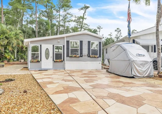 2nd image of 10933 Brown Pelican Cir, Estero, FL 33928 | MLS# C7528930