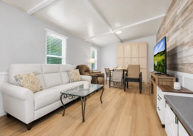 4th image of 10933 Brown Pelican Cir, Estero, FL 33928 | MLS# C7528930