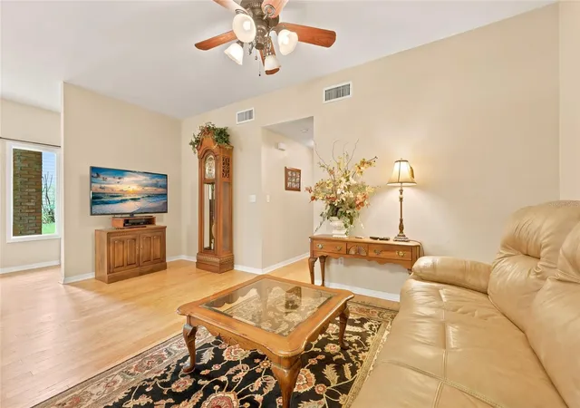 4th image of 2760 Nw 105Th Dr, Gainesville, FL 32606 | MLS# GC542300