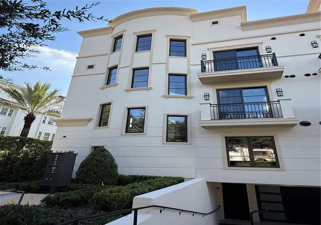 2nd image of 125 S Interlachen Ave #1, Winter Park, FL 32789 | MLS# O6428952