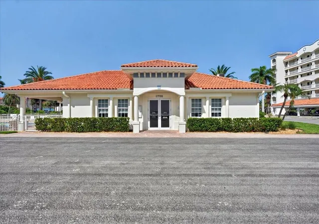 Photo 2 of Land for sale at 108 Forest Hills Dr, Saint Petersburg, FL 33708 | MLS# L4963880 | Listing updated on 2026-08-20