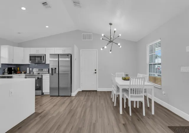 Photo 4 of Single family home for sale at 8115 Windy Hl Way, Orlando, FL 32818 | MLS# S5154588 | Listing updated on 2026-10-22