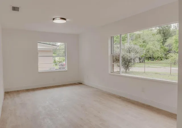 4th image of 1255 Pine St, Altamonte Springs, FL 32701 | MLS# TB8533705