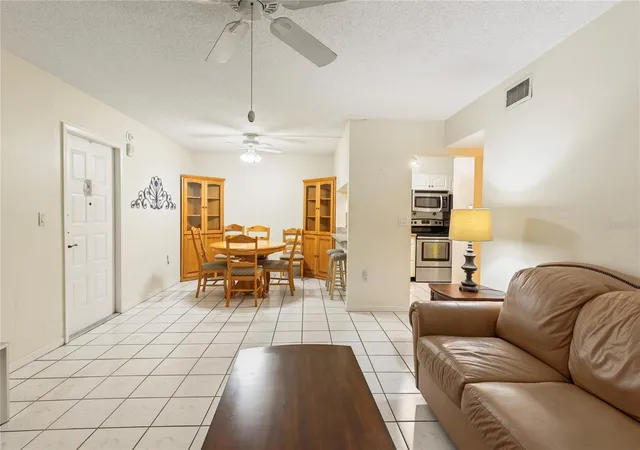 3rd image of 3232 Lake Pine Wy E #B1, Tarpon Springs, FL 34688 | MLS# TB8533734