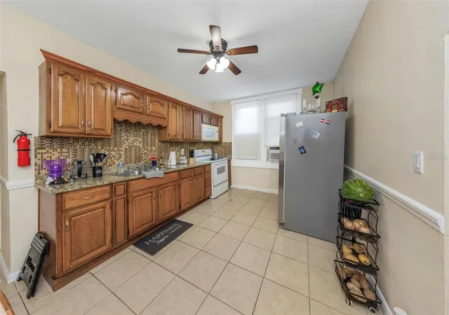 5th image of 2904 W Chestnut St, Tampa, FL 33607