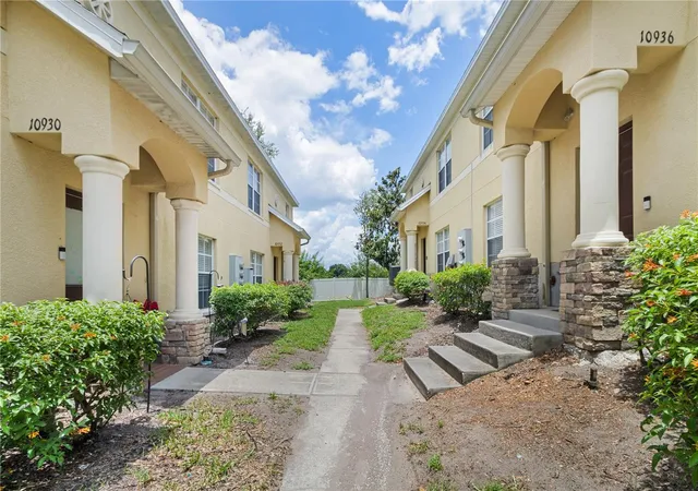 Photo 2 of Condo for sale at 10932 Brickside Ct #10932, Riverview, FL 33579 | MLS# TB8533744 | Listing updated on 2026-09-04