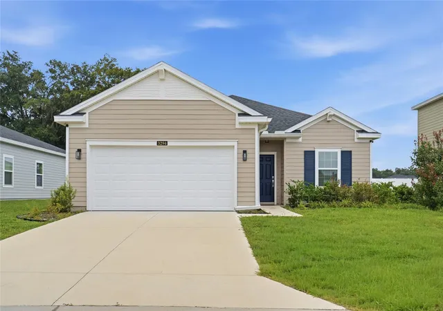 Photo 2 of Single family home for sale at 3294 Ne 38th Lane, Ocala, FL 34479 | MLS# OM729384 | Listing updated on 2026-09-05