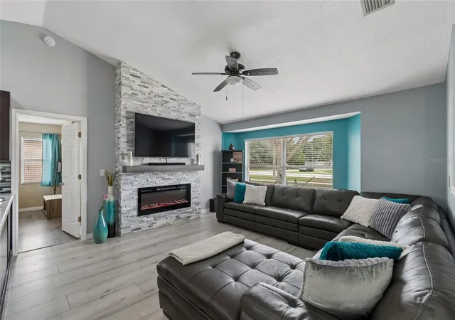 Photo 2 of Sale Pending at 717 La Costa St, Minneola, FL 34715 | MLS# O6429047 | Listing updated on 2026-08-17