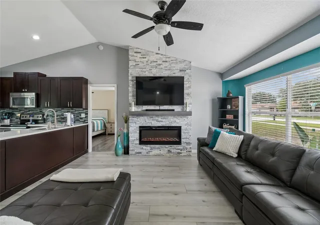 Photo 3 of Sale Pending at 717 La Costa St, Minneola, FL 34715 | MLS# O6429047 | Listing updated on 2026-08-17