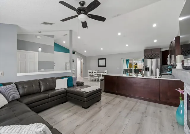 Photo 4 of Sale Pending at 717 La Costa St, Minneola, FL 34715 | MLS# O6429047 | Listing updated on 2026-08-17