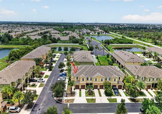 4th image of 1702 Ivory Goose Pl, Ruskin, FL 33570 | MLS# A4701402
