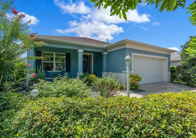Photo 2 of Single family home for sale at 8213 SW 78th Terrace Rd, Ocala, FL 34476 | MLS# OM729392 | Listing updated on 2026-09-21