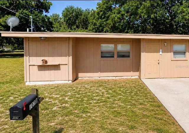 Photo 1 of Single family home for sale at 107 Lake Elizabeth Dr #B, Winter Haven, FL 33884 | MLS# S5154622 | Listing updated on 2026-08-06