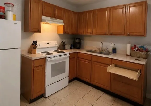 Photo 2 of Single family home for sale at 107 Lake Elizabeth Dr #B, Winter Haven, FL 33884 | MLS# S5154622 | Listing updated on 2026-08-06