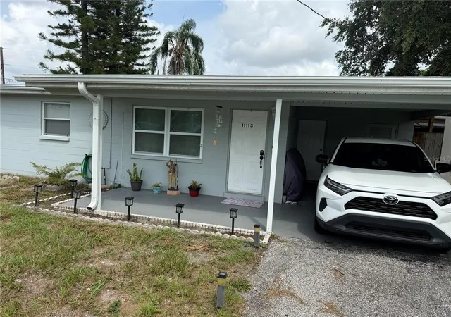 Photo 2 of Single family home for sale at 11113 102nd Lane, Largo, FL 33773 | MLS# TB8533887 | Listing updated on 2026-09-28