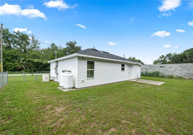 4th image of 94 Willow Rd, Ocala, FL 34472 | MLS# OM729429