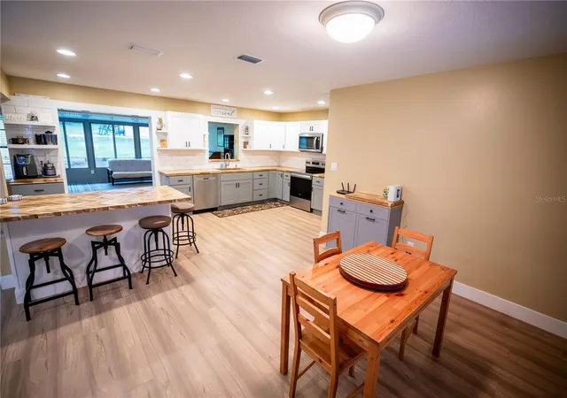 Photo 2 of Single family home for sale at 23816 Oak Tree Dr, Sorrento, FL 32776 | MLS# G5115714 | Listing updated on 2026-08-19