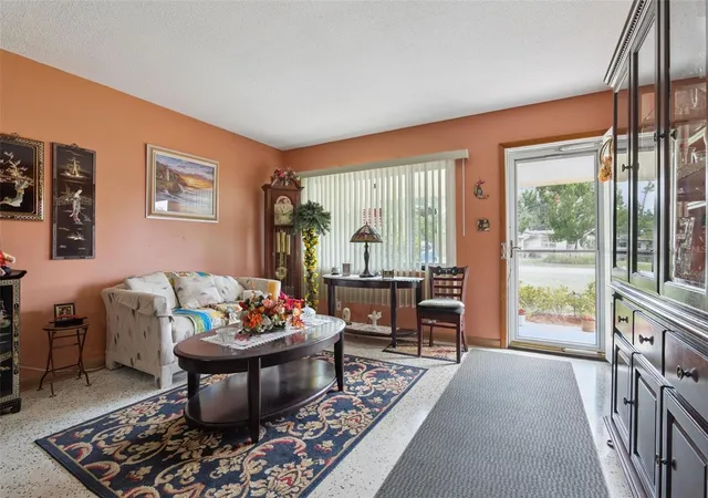 3rd image of 6832 Oswego Dr, Mount Dora, FL 32757 | MLS# O6429279
