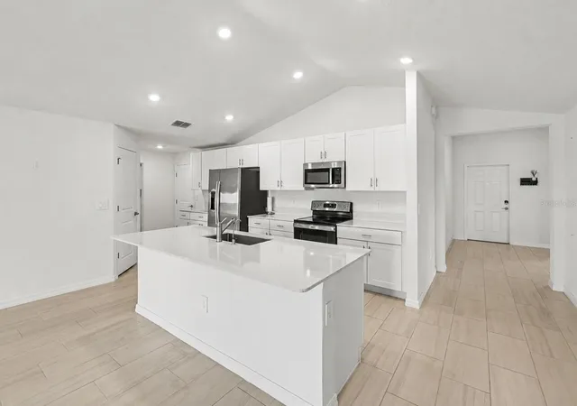 Photo 2 of Single family home for sale at 15281 Zircon Red Dr, Wimauma, FL 33598 | MLS# TB8534056 | Listing updated on 2026-08-18