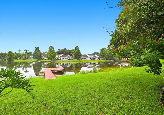 3rd image of 1821 Lake Heron Dr, Lutz, FL 33549 | MLS# TB8534057