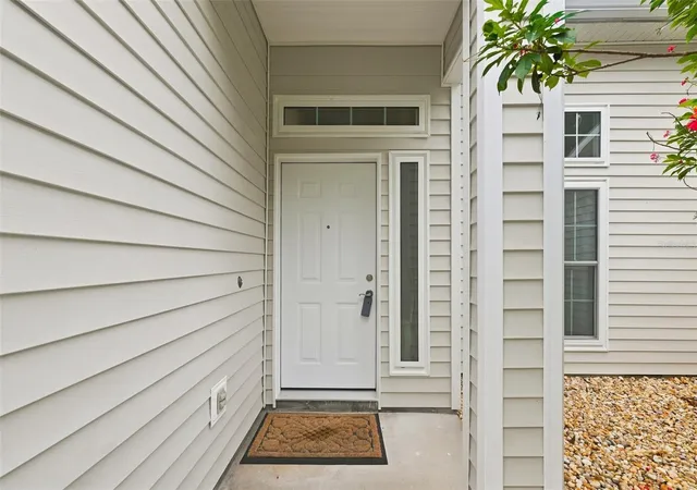 4th image of 1821 Lake Heron Dr, Lutz, FL 33549 | MLS# TB8534057