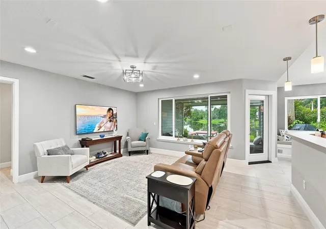 5th image of 1821 Lake Heron Dr, Lutz, FL 33549 | MLS# TB8534057