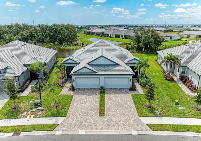 Photo 3 of Single family home for sale at 18048 Cherished Loop, Bradenton, FL 34211 | MLS# A4701505 | Listing updated on 2026-09-08