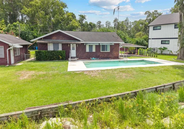 3rd image of 18714 Arbor Dr, Lutz, FL 33548 | MLS# TB8534094