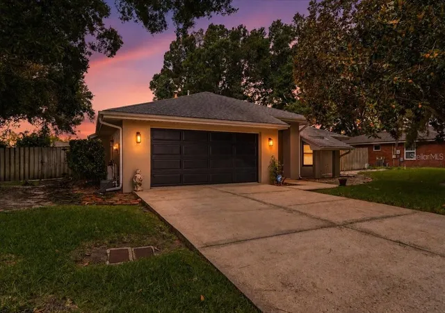 Photo 2 of Sale Pending at 238 College Grv Cir Ne, Winter Haven, FL 33881 | MLS# P4939455 | Listing updated on 2026-08-22