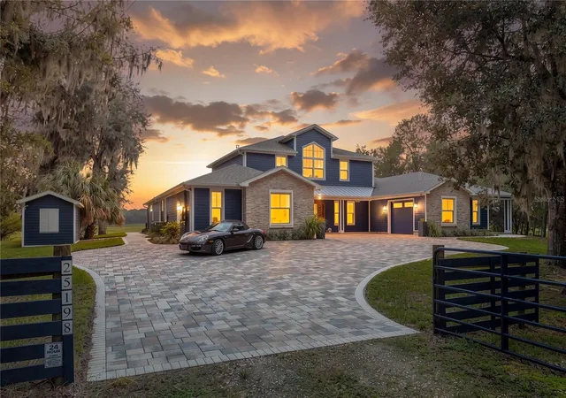 Photo 2 of Single family home for sale at 25198 Lily Pad Ln, Brooksville, FL 34602 | MLS# TB8534166 | Listing updated on 2026-09-04