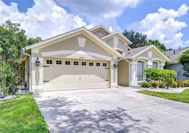 2nd image of 19707 Ellendale Dr, Land O Lakes, FL 34638 | MLS# TB8534168