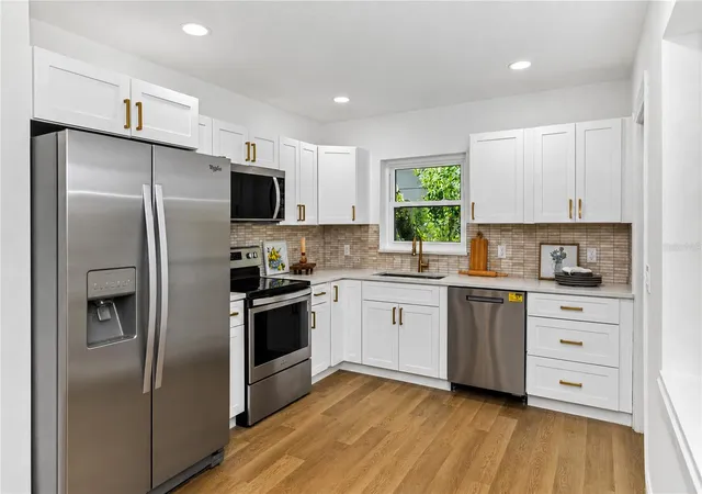 3rd image of 112 Colomba Rd, Debary, FL 32713 | MLS# TB8534205