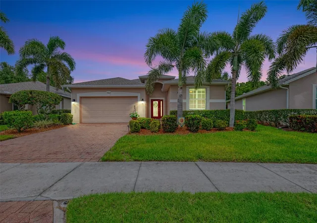 Photo 2 of Single family home for sale at 9082 Coachman Dr, Venice, FL 34293 | MLS# N6145202 | Listing updated on 2026-09-03