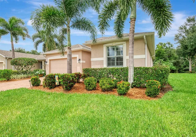Photo 5 of Single family home for sale at 9082 Coachman Dr, Venice, FL 34293 | MLS# N6145202 | Listing updated on 2026-09-03