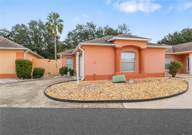 2nd image of 631 Enconto St, Lady Lake, FL 32159 | MLS# G5115767