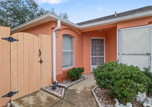 image of 631 Enconto St, Lady Lake, FL 32159 | MLS# G5115767