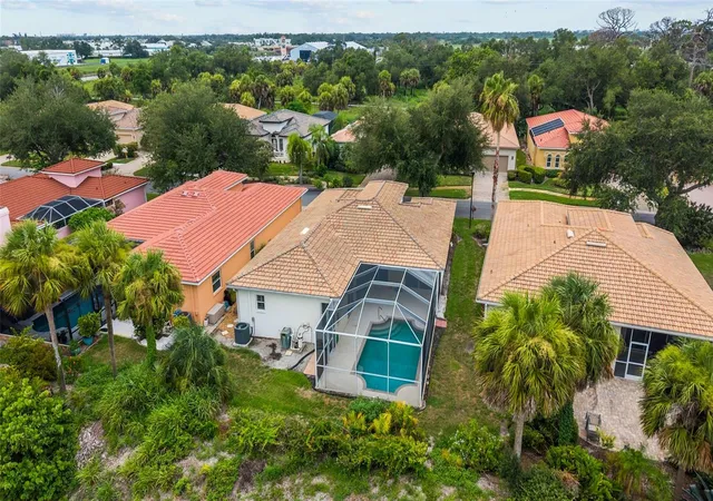Photo 3 of Single family home for sale at 125 Rio Terra, Venice, FL 34285 | MLS# N6145204 | Listing updated on 2026-08-19