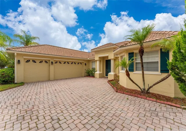 Photo 3 of Single family home for sale at 3817 Golden Feather Way, Kissimmee, FL 34746 | MLS# O6429442 | Listing updated on 2026-08-27