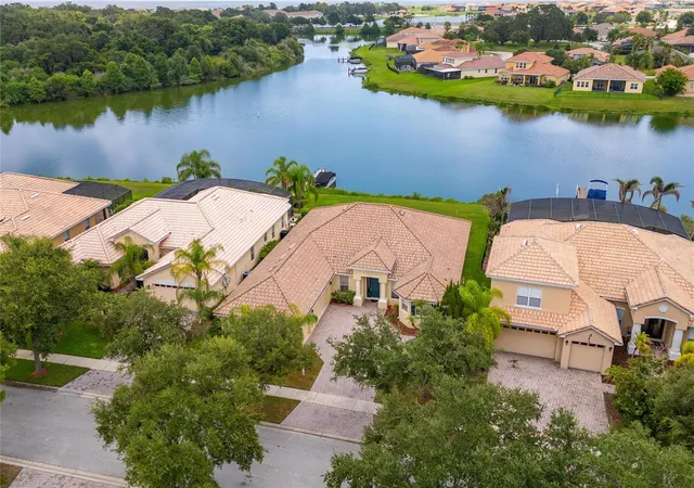 Photo 4 of Single family home for sale at 3817 Golden Feather Way, Kissimmee, FL 34746 | MLS# O6429442 | Listing updated on 2026-08-27