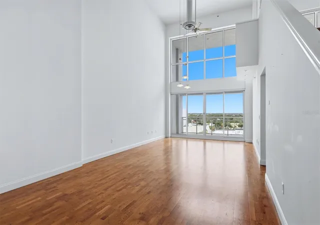4th image of 1990 Main St, Sarasota, FL 34236