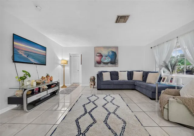 Photo 3 of Single family home for sale at 4701 Spahn St, Sarasota, FL 34232 | MLS# C7529017 | Listing updated on 2026-09-03