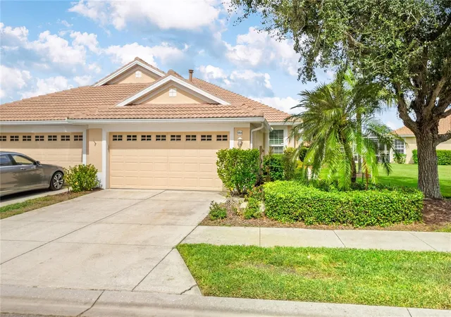 2nd image of 5064 Whispering Oaks Dr, North Port, FL 34287 | MLS# C7529019
