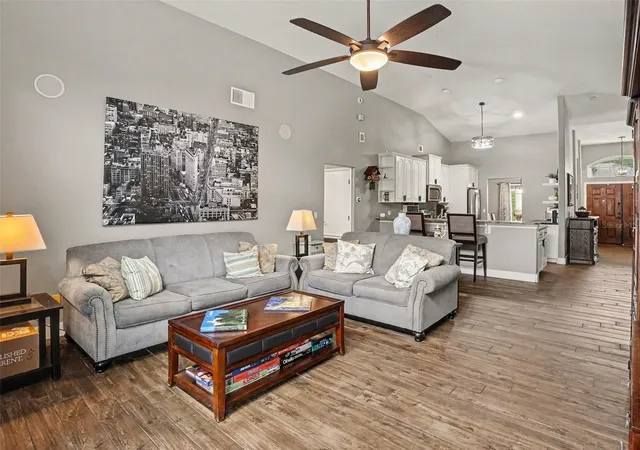 4th image of 5638 Catskill Ct, Winter Springs, FL 32708 | MLS# O6429473