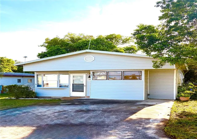 Photo 1 of Manufactured home for sale at 22 Woodruff Way, Lake Wales, FL 33898 | MLS# K4903674 | Listing updated on 2026-08-07