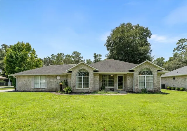 1st image of 200 Nw Charlotte Gln, Lake City, FL 32055 | MLS# GC542362