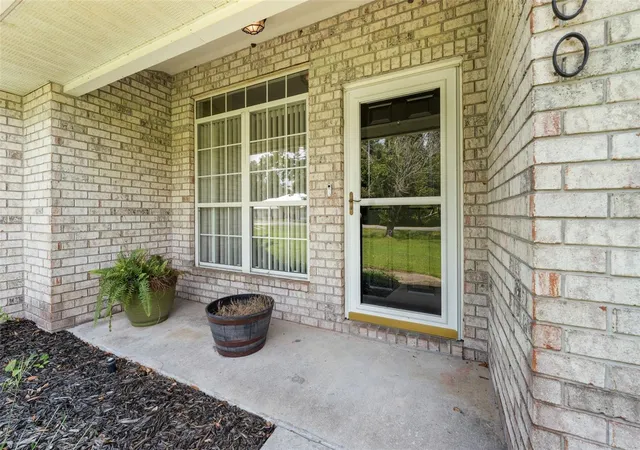 4th image of 200 Nw Charlotte Gln, Lake City, FL 32055 | MLS# GC542362
