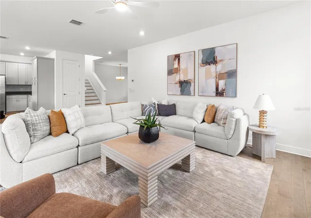 2nd image of 4421 W Bay Court Ave, Tampa, FL 33611 | MLS# TB8534365