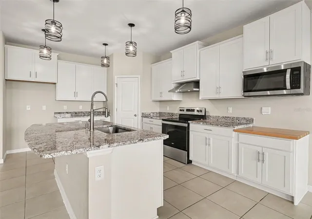 2nd image of 1167 Ocean Spray Dr, Ruskin, FL 33570 | MLS# A4701610