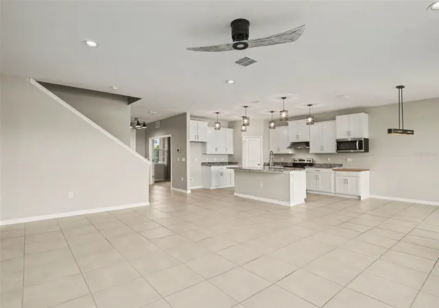 3rd image of 1167 Ocean Spray Dr, Ruskin, FL 33570 | MLS# A4701610